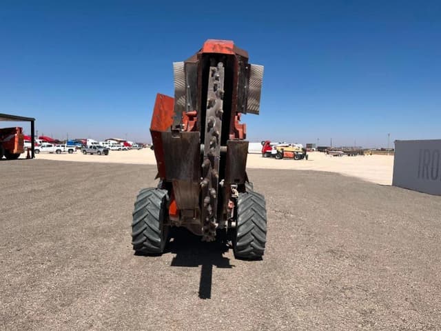 Image of Ditch Witch 7610 equipment image 3