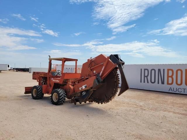 Image of Ditch Witch 7610 equipment image 2