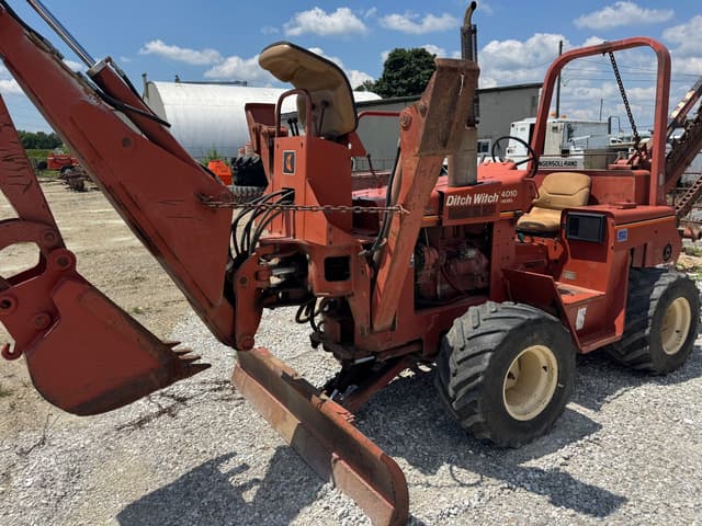 Image of Ditch Witch 4010 equipment image 1