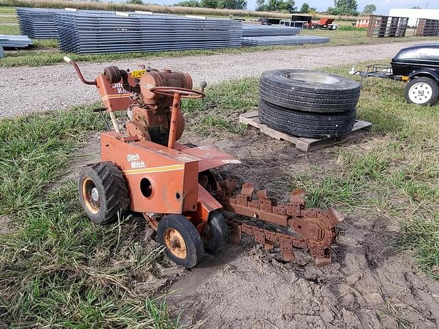 Image of Ditch Witch C99 equipment image 4