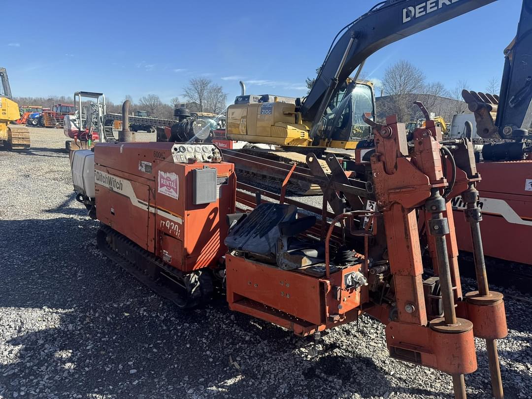 Image of Ditch Witch JT920L Primary Image