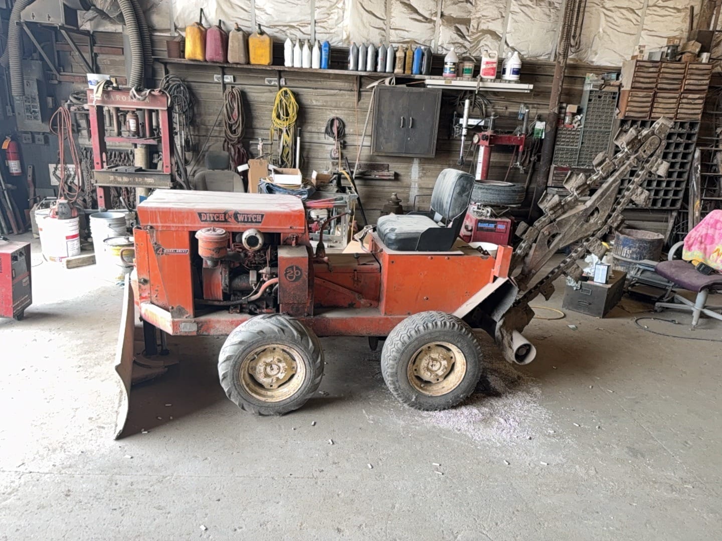Ditch Witch J20 Equipment Image0