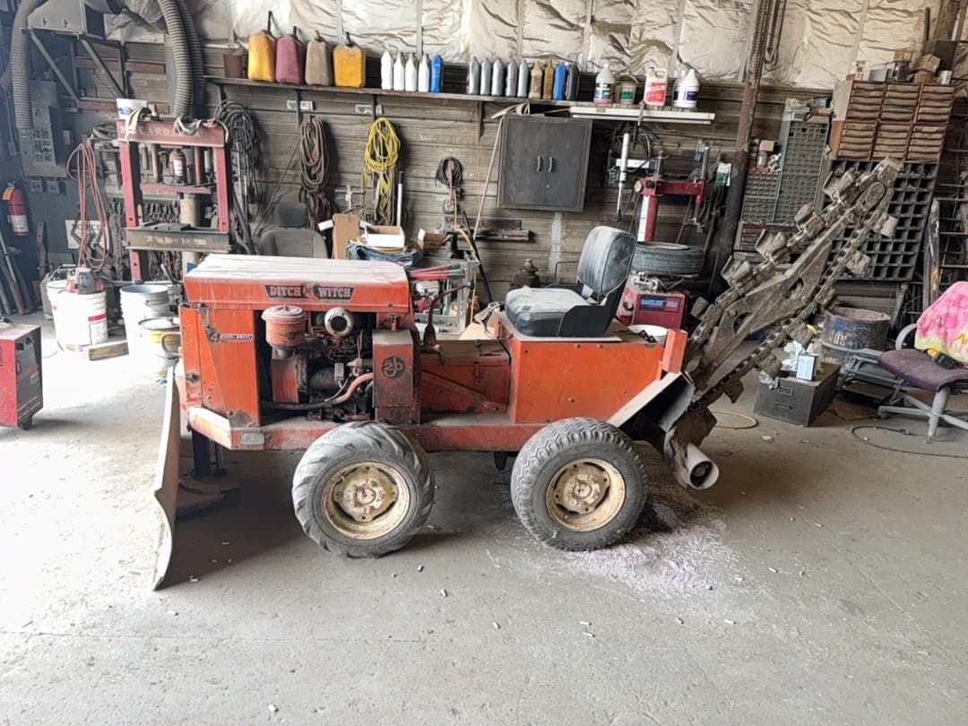 Image of Ditch Witch J20 Image 0