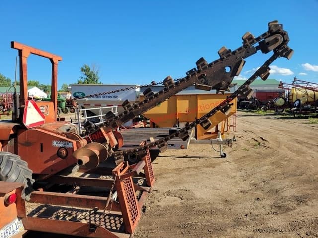 Image of Ditch Witch R40 equipment image 1