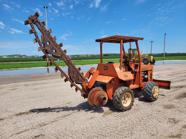Image of Ditch Witch R30 equipment image 2