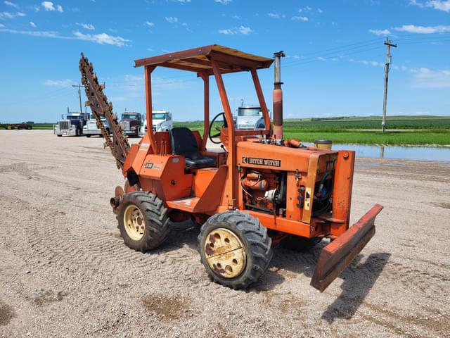 Image of Ditch Witch R30 equipment image 1