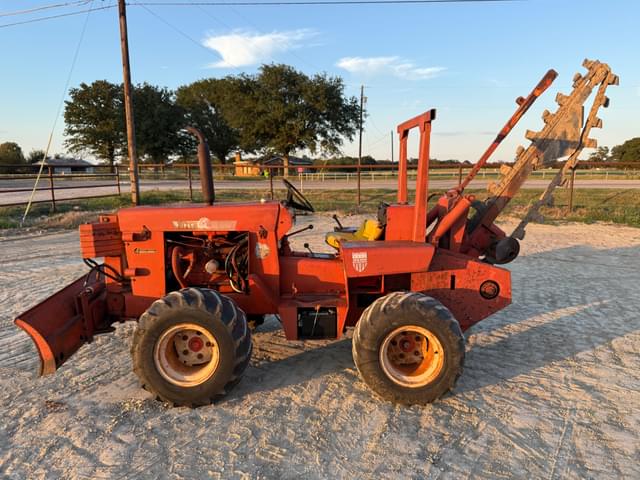 Image of Ditch Witch R40G equipment image 1