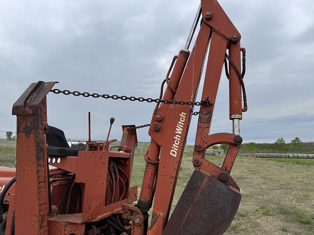 Image of Ditch Witch R65 equipment image 2