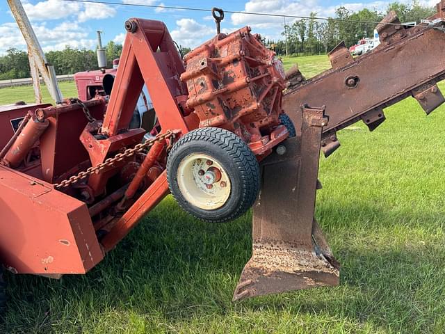 Image of Ditch Witch R65 equipment image 4