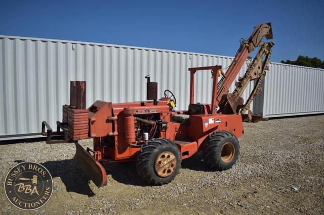 Image of Ditch Witch R65 equipment image 2