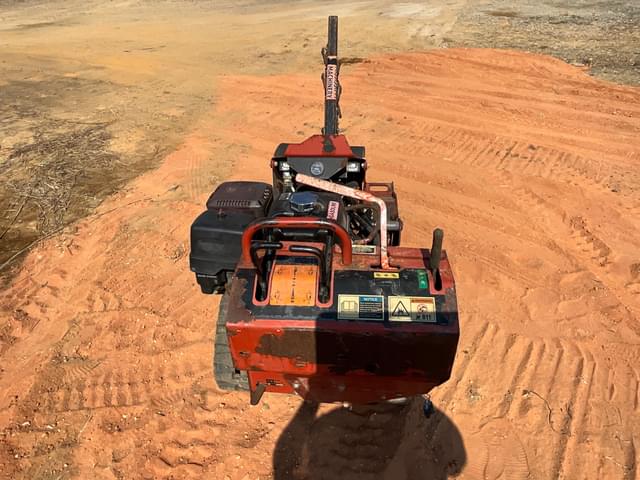 Image of Ditch Witch RT12 equipment image 2