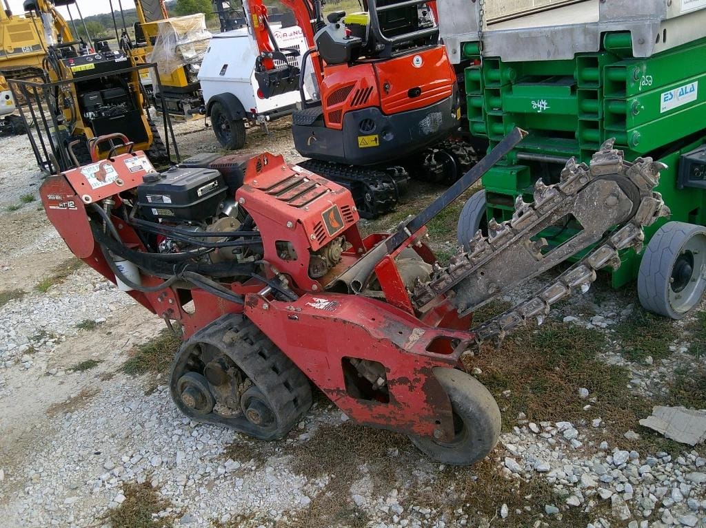 Ditch Witch RT12 Equipment Image0
