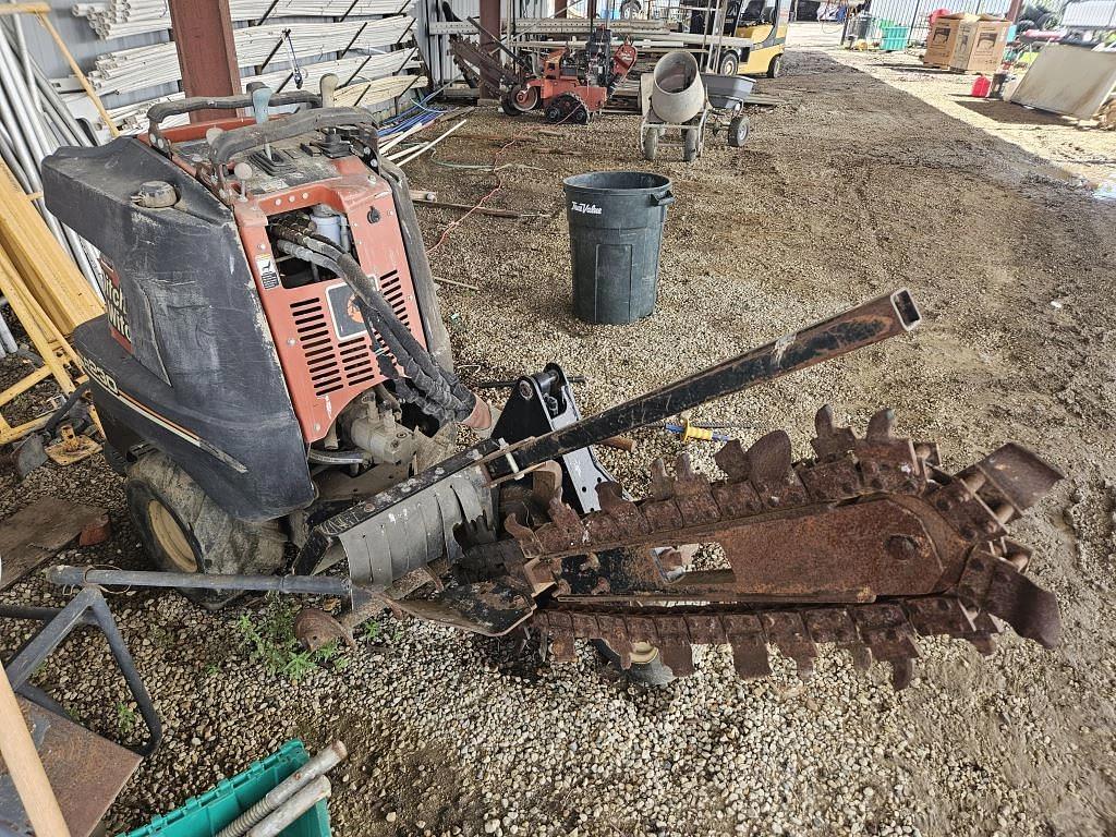 Image of Ditch Witch R230 Image 1