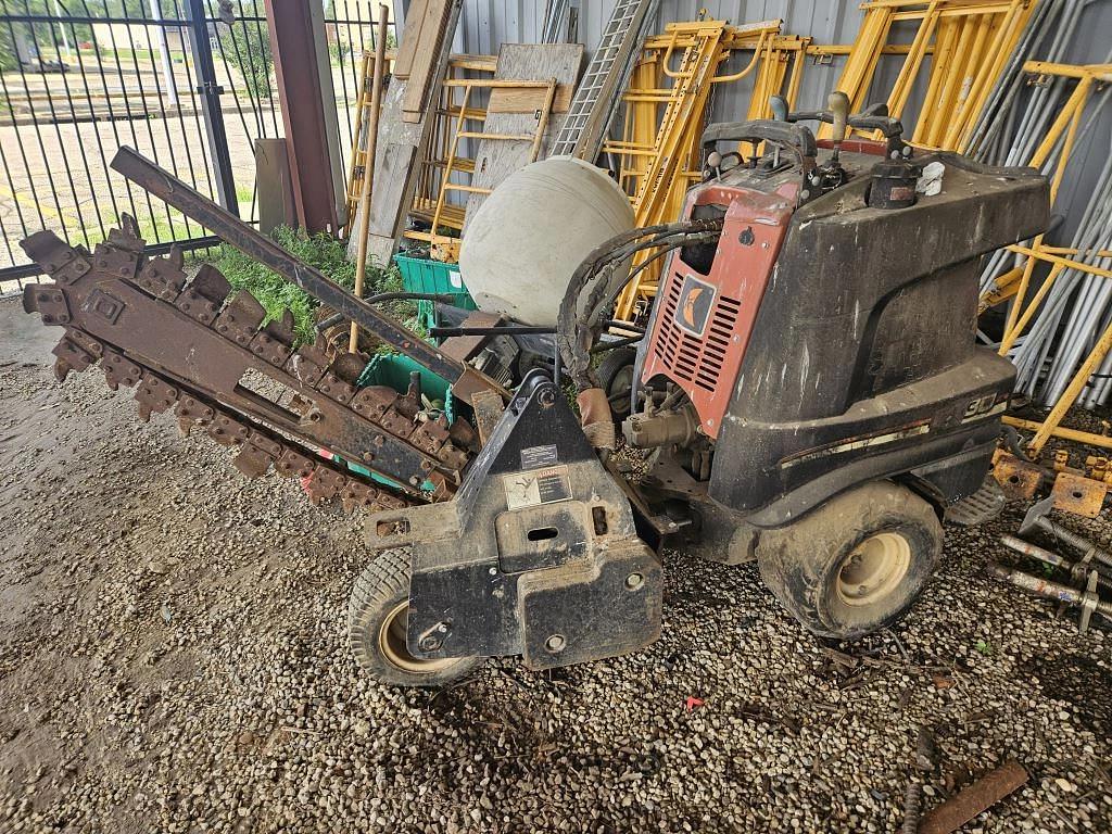 Image of Ditch Witch R230 Image 0