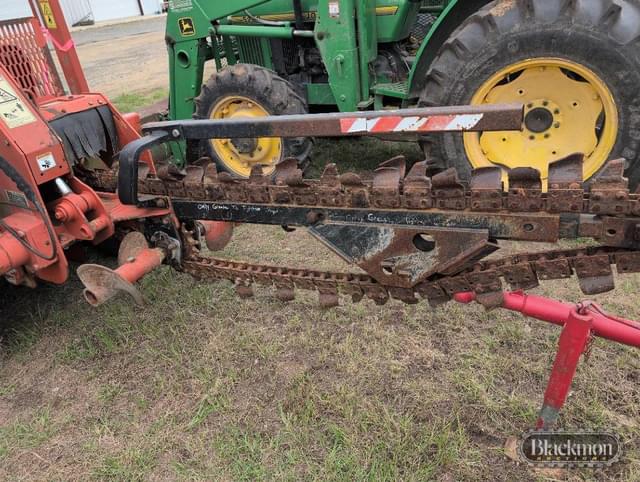 Image of Ditch Witch RT40 equipment image 4
