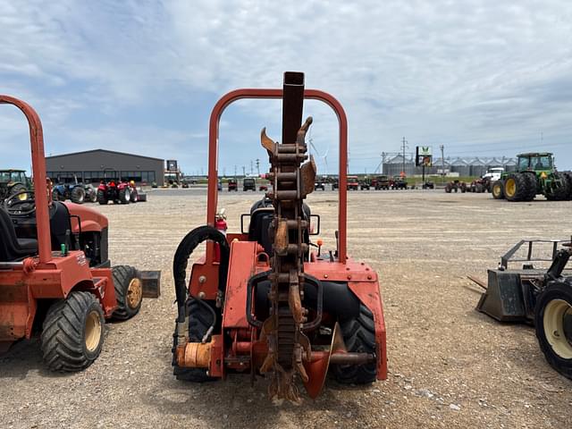 Image of Ditch Witch RT40 equipment image 4
