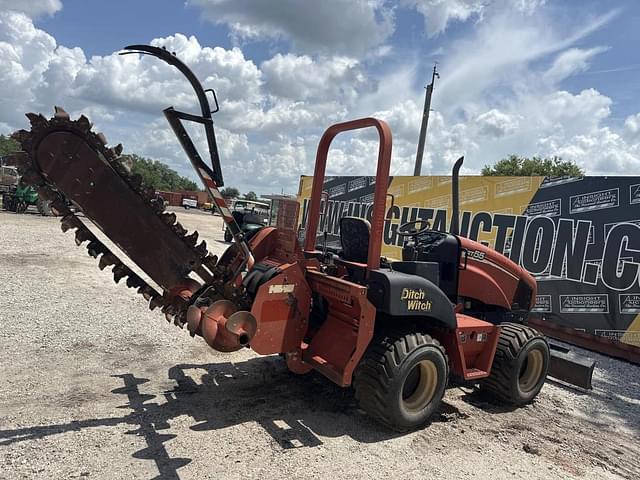 Image of Ditch Witch RT55 equipment image 3
