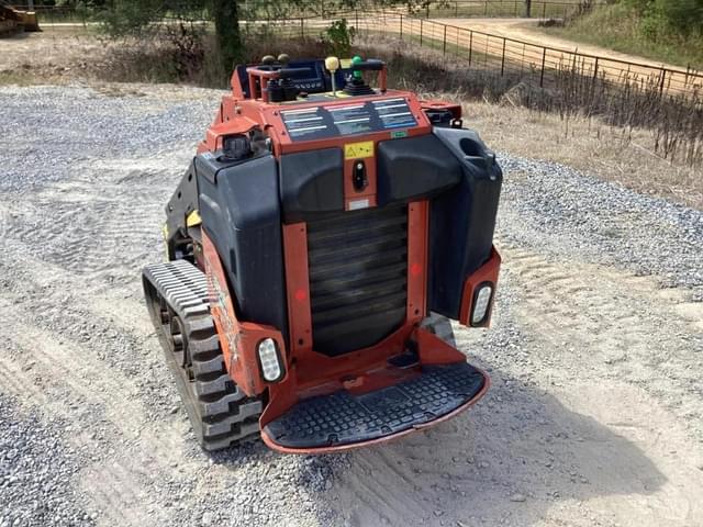 Image of Ditch Witch SK1050 equipment image 4