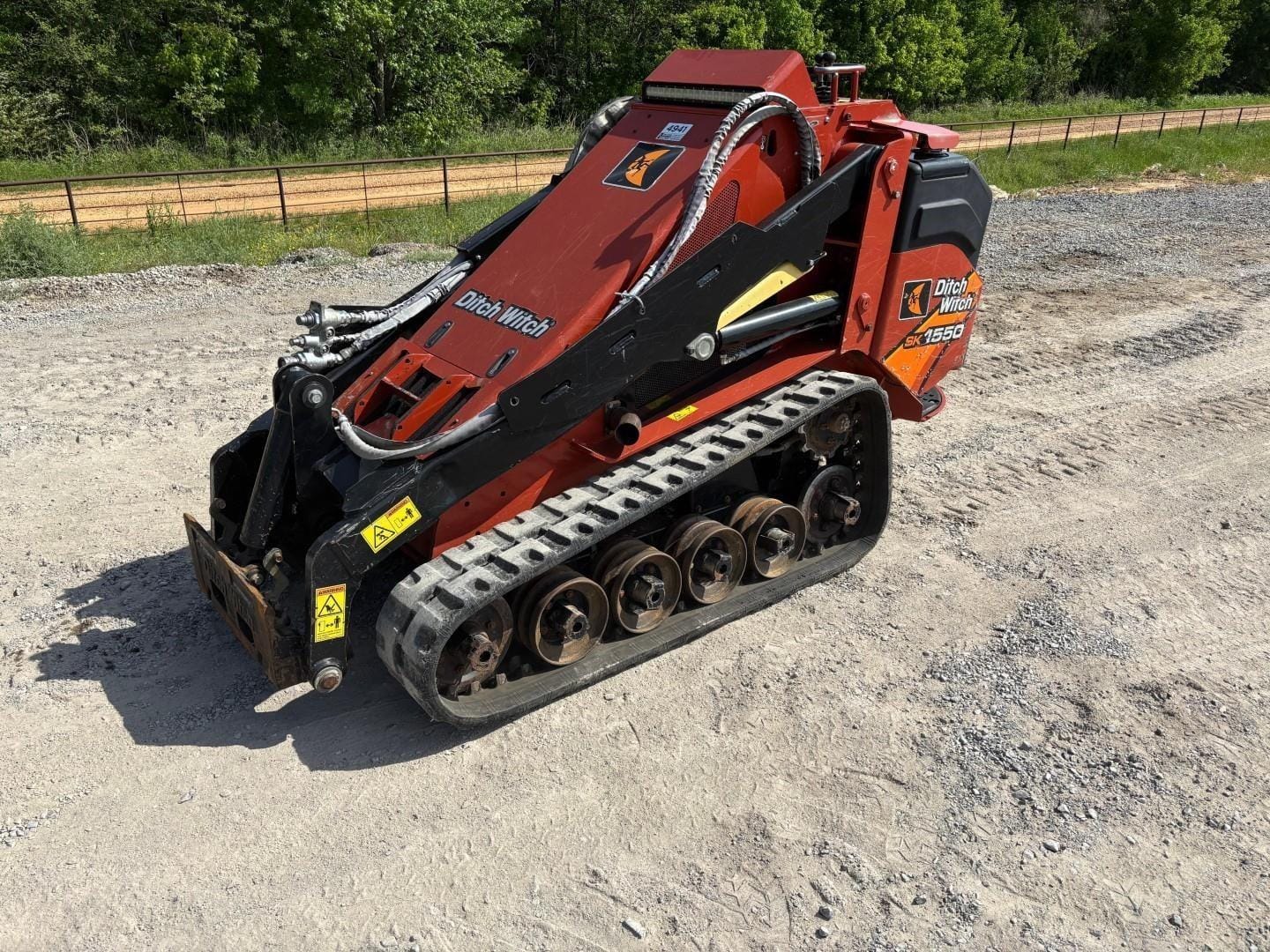 2017 Ditch Witch SK1550 Equipment Image0