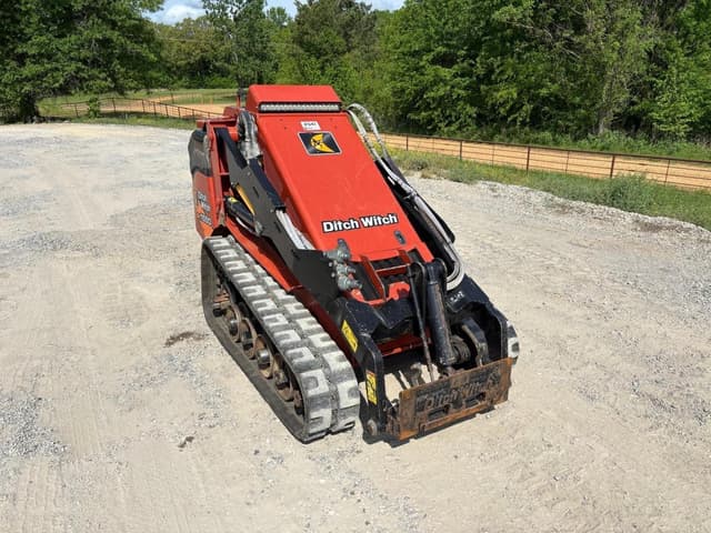 Image of Ditch Witch SK1550 equipment image 4