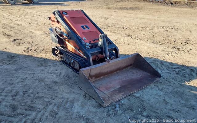 Image of Ditch Witch SK500 equipment image 3