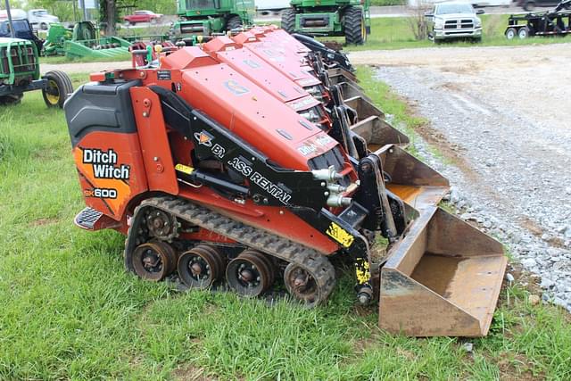 Image of Ditch Witch SK600 equipment image 2