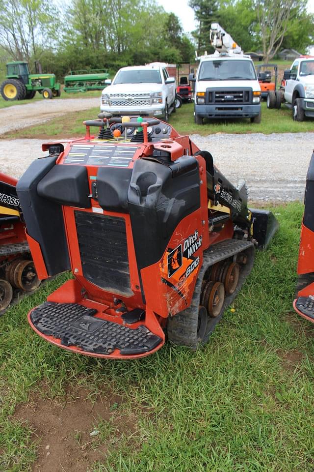 Image of Ditch Witch SK600 equipment image 4