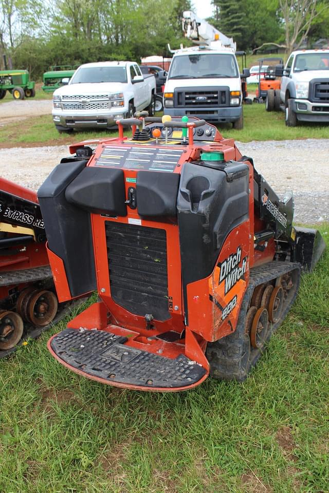 Image of Ditch Witch SK600 equipment image 4