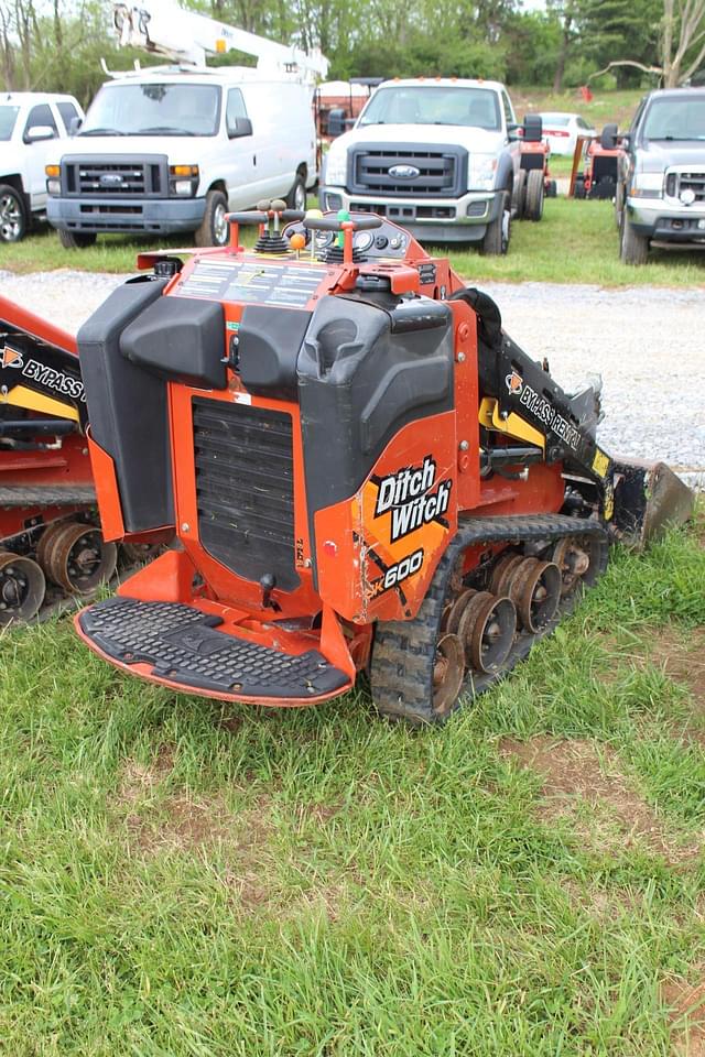 Image of Ditch Witch SK600 equipment image 4