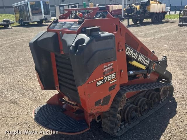 Image of Ditch Witch SK755 equipment image 4