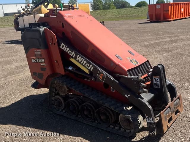 Image of Ditch Witch SK755 equipment image 2