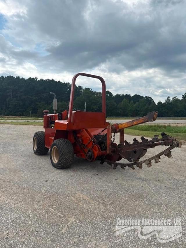 Image of Ditch Witch 3210 equipment image 3