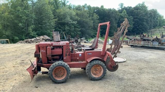 Image of Ditch Witch V30 equipment image 1