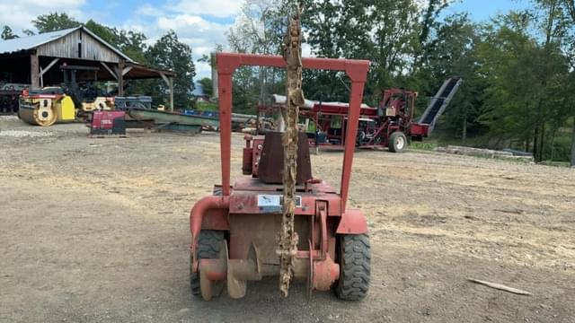 Image of Ditch Witch V30 equipment image 4