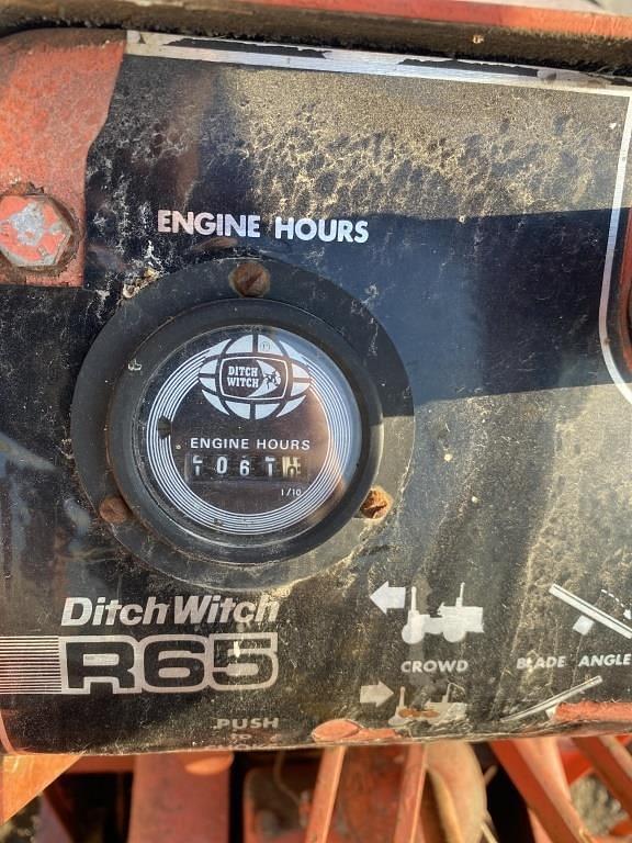 Image of Ditch Witch R65 equipment image 4