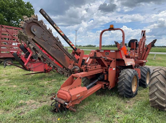 Image of Ditch Witch 7610 equipment image 2