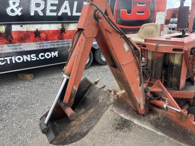 Image of Ditch Witch V30 equipment image 4