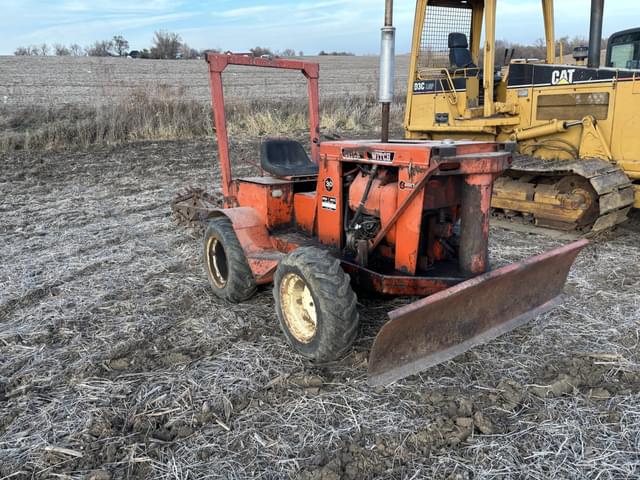 Image of Ditch Witch V30 equipment image 2