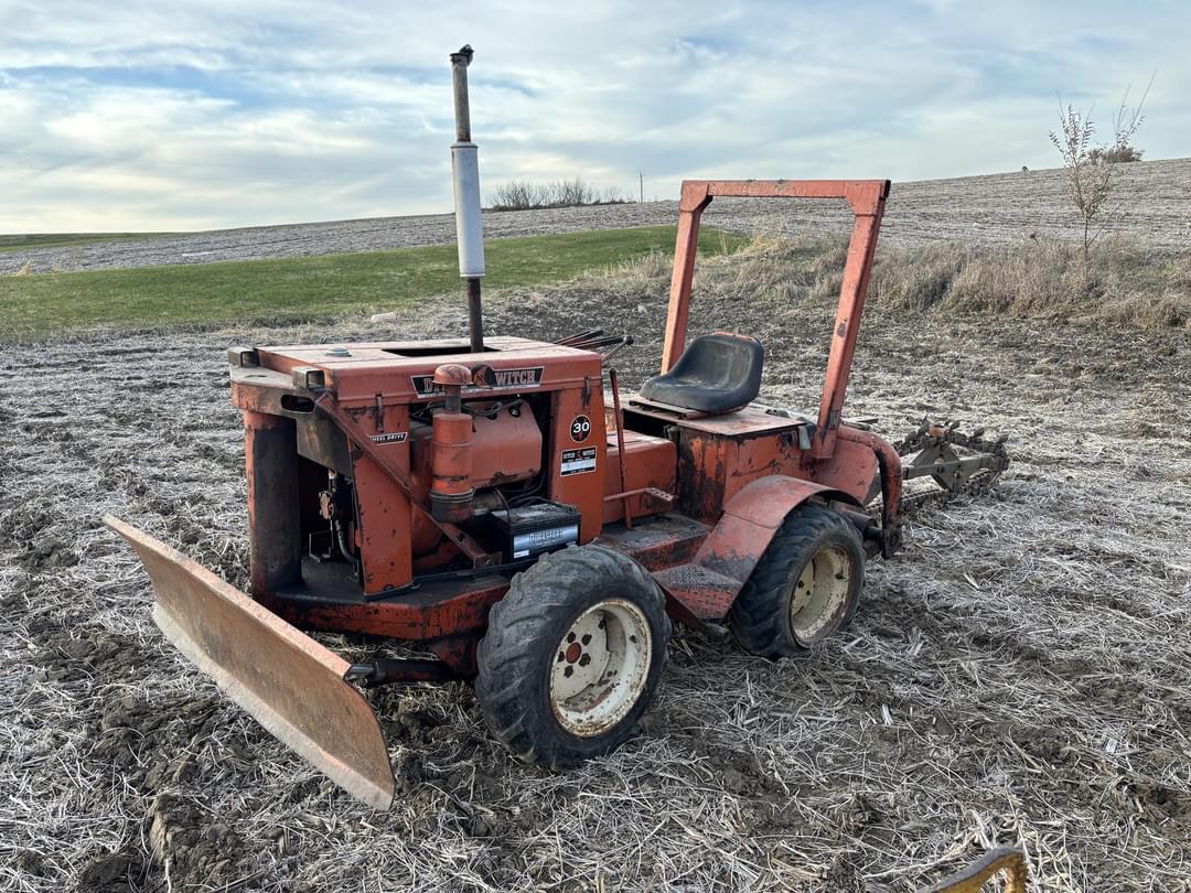 Image of Ditch Witch V30 Primary image