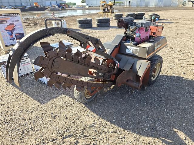 Image of Ditch Witch 1820 equipment image 1