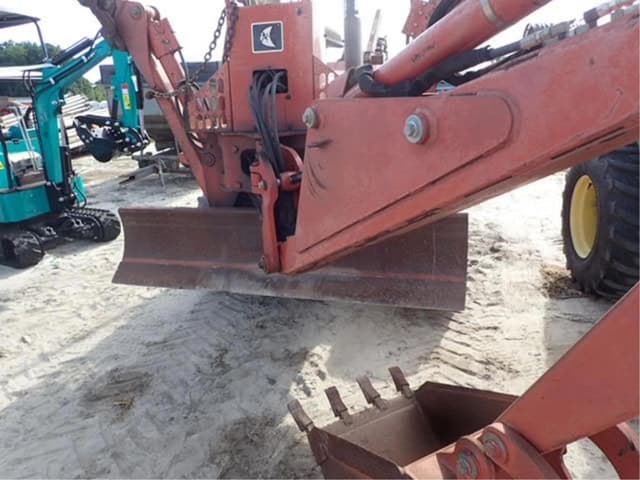 Image of Ditch Witch 5110 equipment image 4
