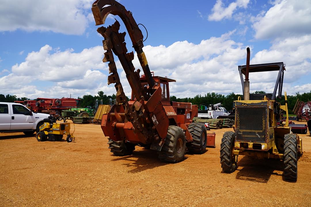 Image of Ditch Witch R100 Primary image
