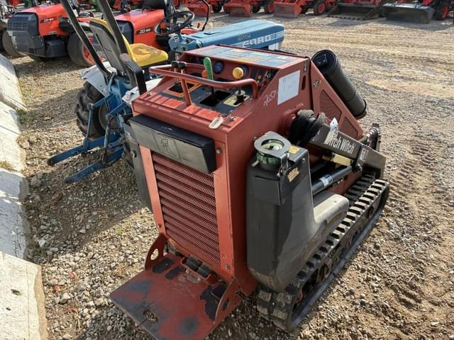 Image of Ditch Witch SK650 equipment image 3