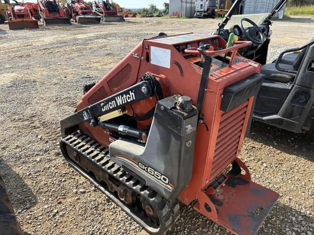 Image of Ditch Witch SK650 equipment image 2