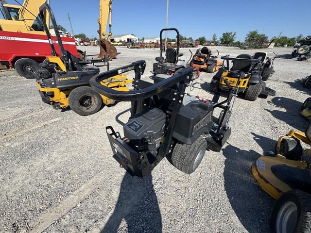 Image of Dixie Chopper Iron Eagle equipment image 4