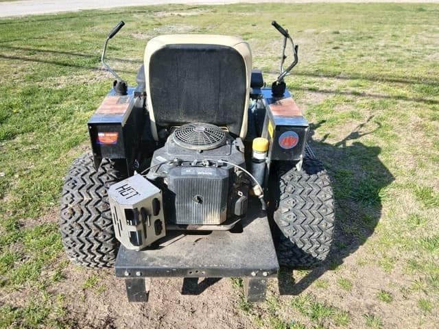 Image of Dixie Chopper Silver Eagle equipment image 3