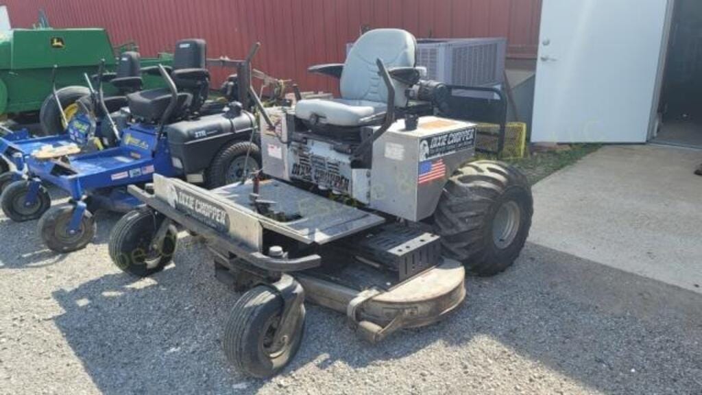 Main image Dixie Chopper XT3200