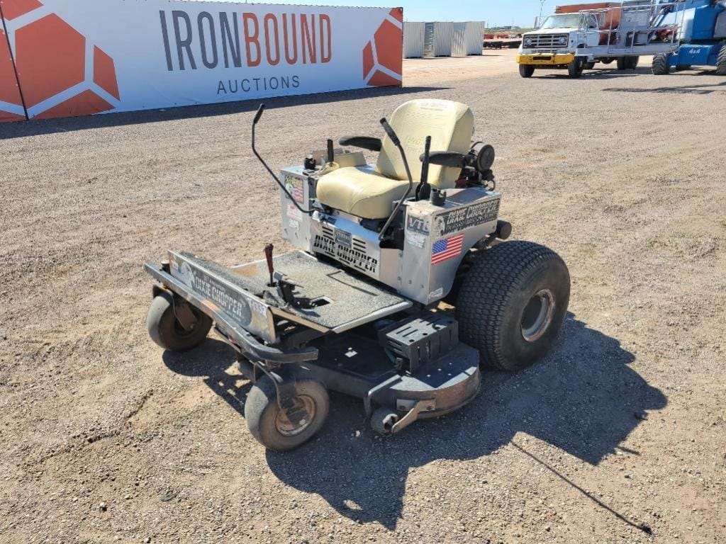 Dixie Chopper XT3200 Equipment Image0