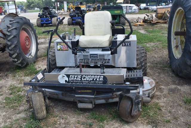 Image of Dixie Chopper XT3300 equipment image 1