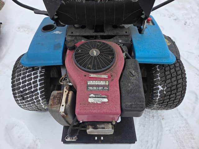 Image of Dixon ZTR 4423 equipment image 4